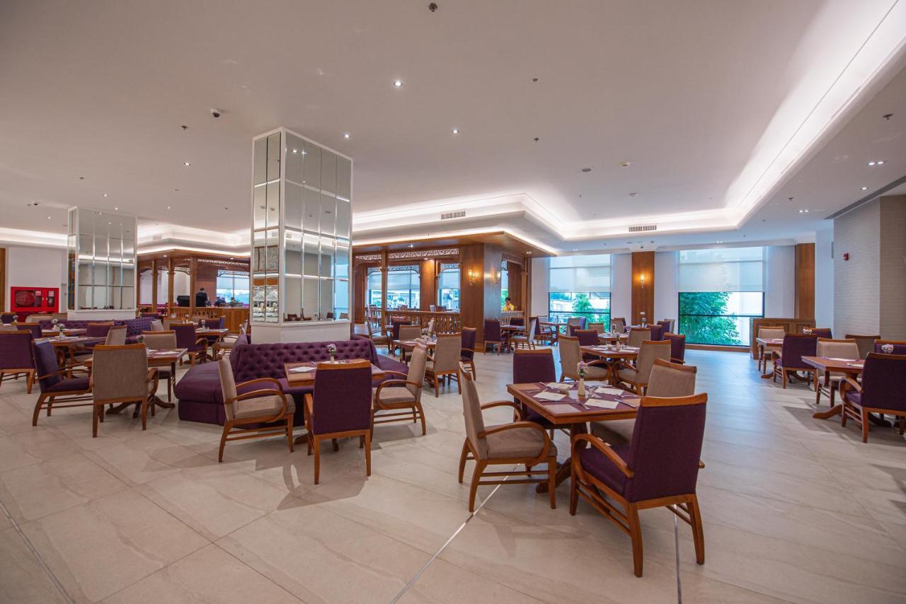 The Empress Premier Chiang Mai - Sha Extra Plus Ngoại thất bức ảnh The restaurant