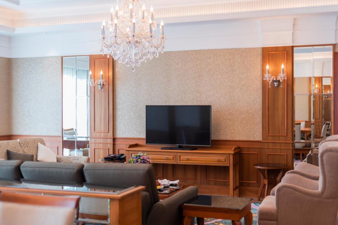 The Empress Premier Chiang Mai - Sha Extra Plus Ngoại thất bức ảnh A living room in a condominium