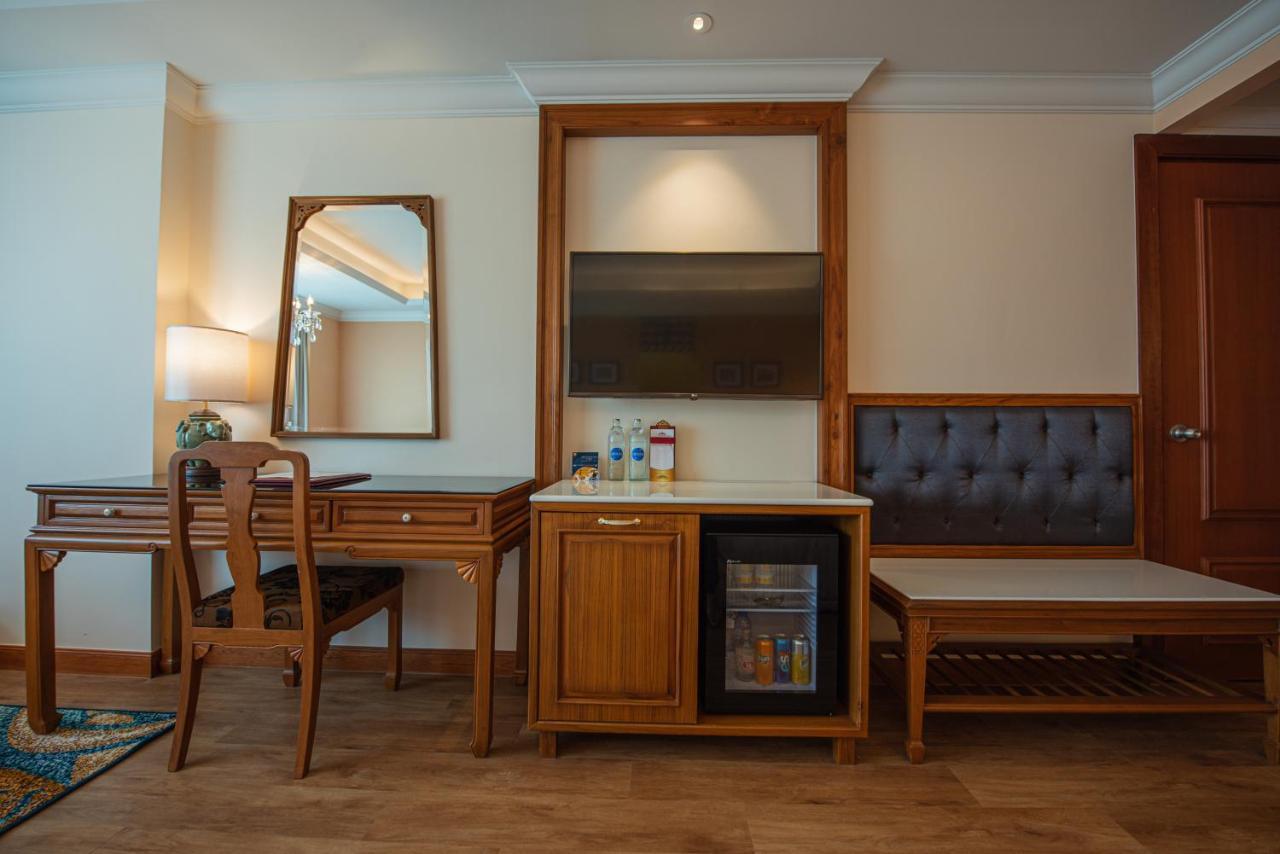 The Empress Premier Chiang Mai - Sha Extra Plus Ngoại thất bức ảnh A room at the hotel